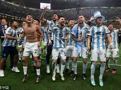 九州娱乐-巴西队以小组第一身份晋级世界杯球员