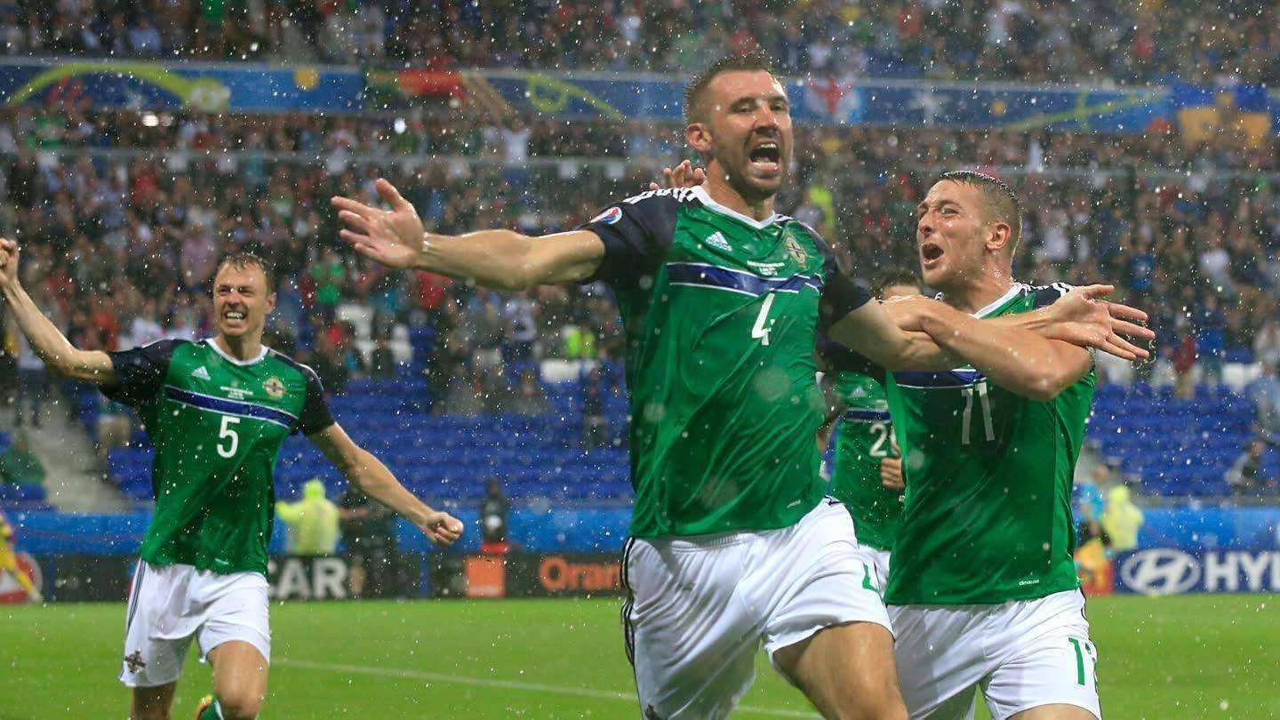 瑞士将与丹麦硬仗对决，球迷热切期待(丹麦和瑞士欧洲杯比赛结果)