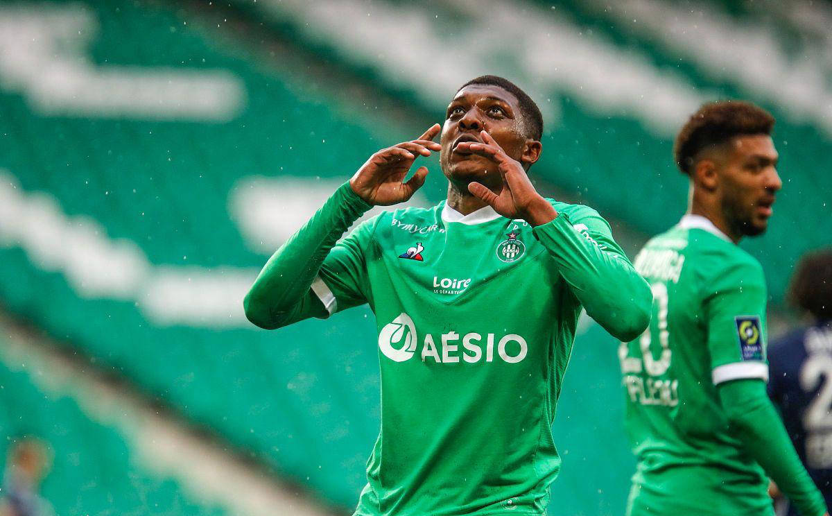 关于圣埃蒂安遭遇连败，球迷呼吁支持的信息