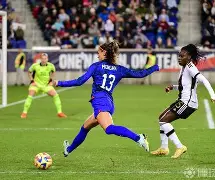 九州娱乐-荷兰女足迎来关键比赛豪取胜利(从青涩菜鸟到世界亚军,飞翔的荷兰女足还有未来)