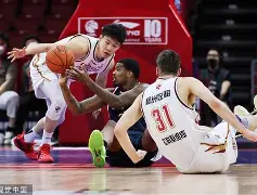 球员表现突出，广东队轻松获得胜利的简单介绍