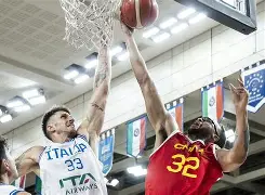 包含德甲劲旅全队状态低迷，战术频频失误的词条