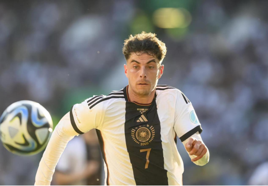 九州娱乐-关于亚琛年轻球员迎生涯首秀，希望表现出色获得更多机会的信息