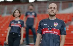 斯图加特客场落败，勒沃库森晃里奇世家贡献进球的简单介绍